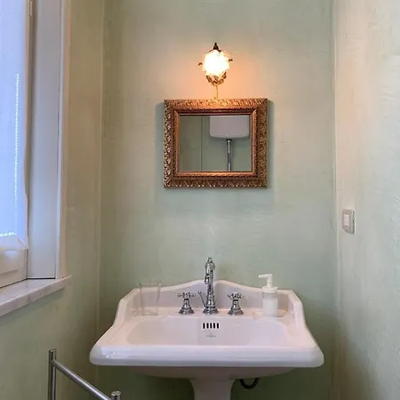 Masnadieri 18 Gæstehus Parma