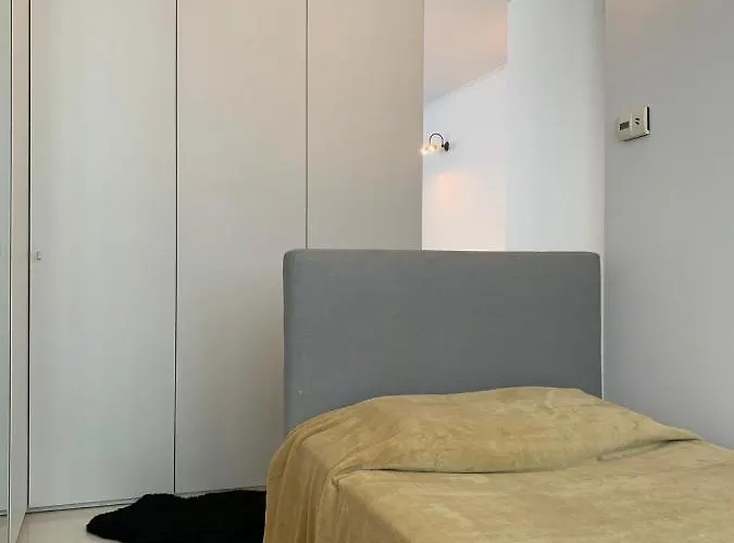 Masnadieri 18 Konukevi 3*